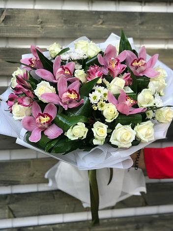 Букет цветов из: Розы и Хризантемы в Решетихе