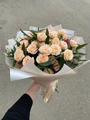 Букет Кремовые розы Латте в Решетихе